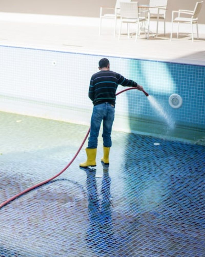 pool cleaning in Gilbert