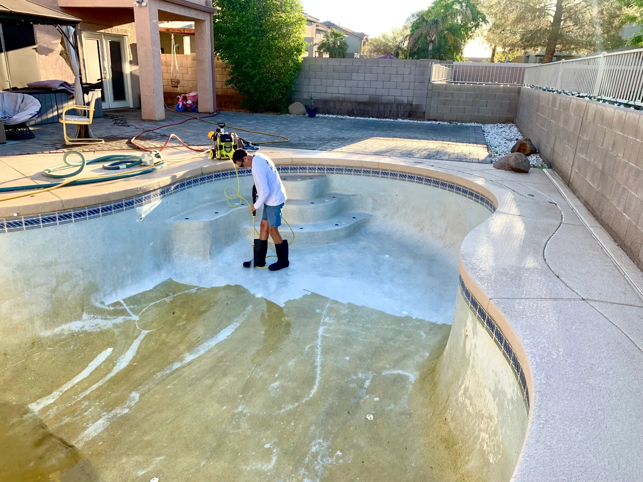 Pool Cleaning Chandler, AZ